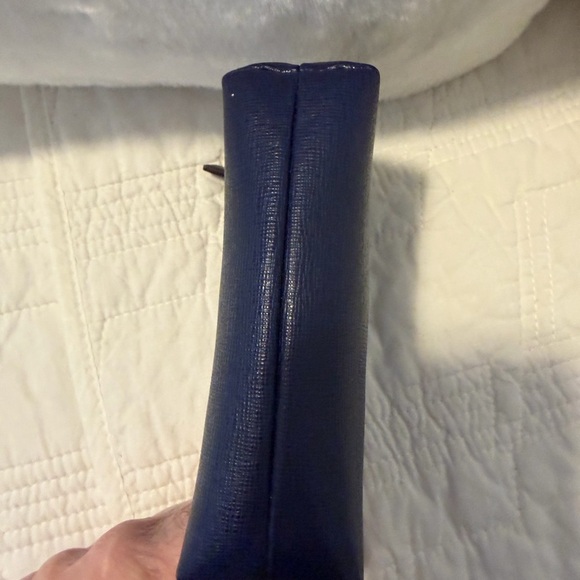 Dooney & Bourke Small Saffiano leather Blue Pouch. 4x3.5 - Picture 5 of 6